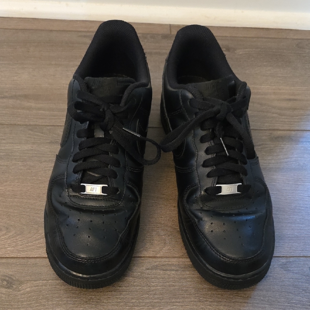Nike Black Air Force 1 Leather Sneakers